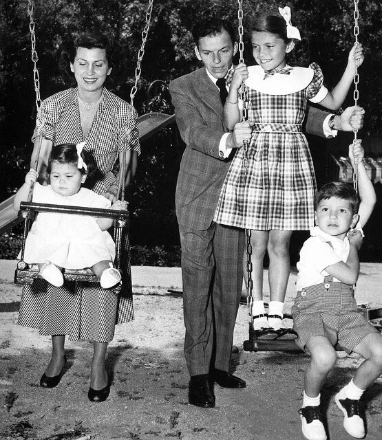 Frank Sinatra, Connie Haines, Tommy Dorsey Orchestra, Irving Berlin альбом Sinat
