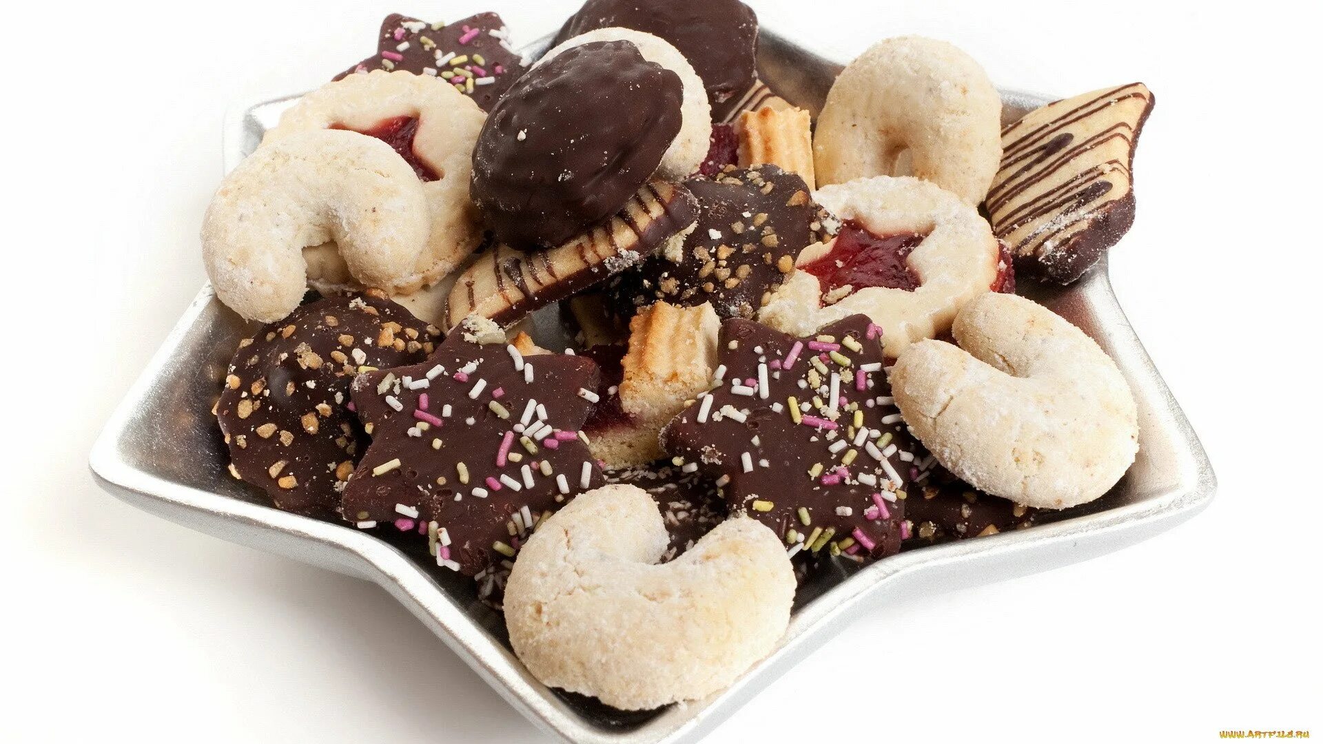 Конфета стоит а р а пряник. Шоколадные конфеты в магните на развес. Печенье кондитерское изделие. Трюфели 19 века. Конфета стоит а р а пряник.