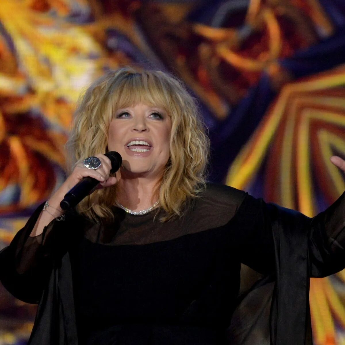 Пугачева 25 лет. Алла пугачева молодая. Алла пугачёва 1987. Алла пугачева в молодости. Пугачева 1995.