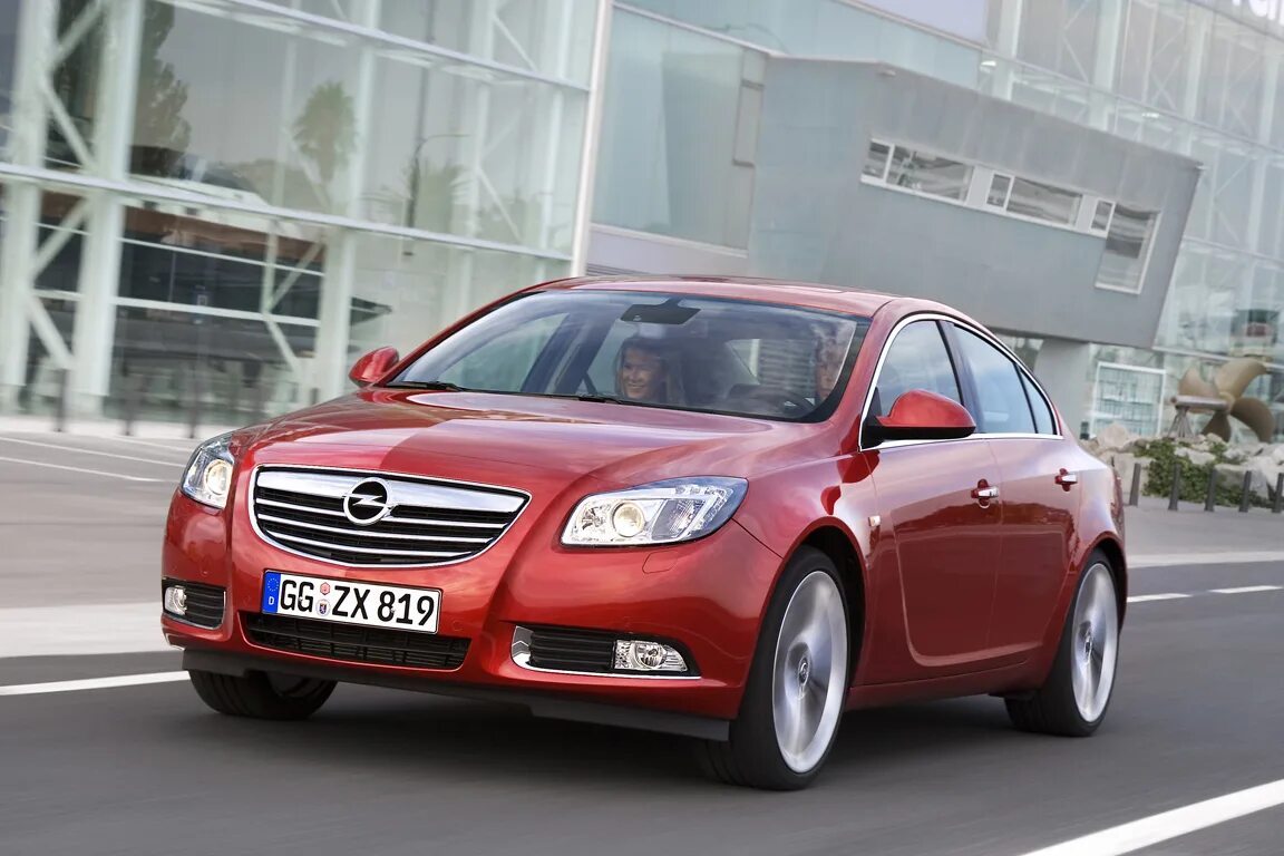 Опель Инсигния 1 поколение. Opel Insignia 2012. Opel Insignia 2. Опель Инсигния турбо.