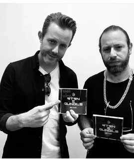 Chase status pieces