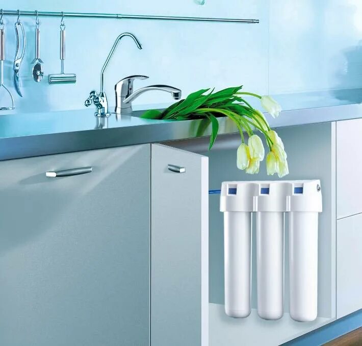 Купить очистку воды для кухни. Аквафор 800. Проточный фильтр для воды в квартиру Аквафор. Фильтр для воды под мойку Аквафор. Система очистки воды для кухни Аквафор.