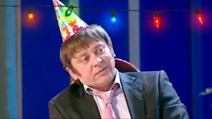 Уральские пельмени 2022 последний выпуск. Шурик в лифте уральские пельмени. Шурик дед мороз уральские пельмени. Уральские пельмени шурик в ресторане. Шурик и боулинг уральские пельмени.