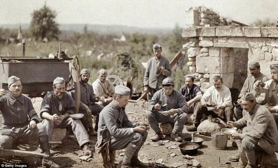 Как жили в первую мировую войну. Цветные фото второй мировой войны. Французы в первой мировой войне.