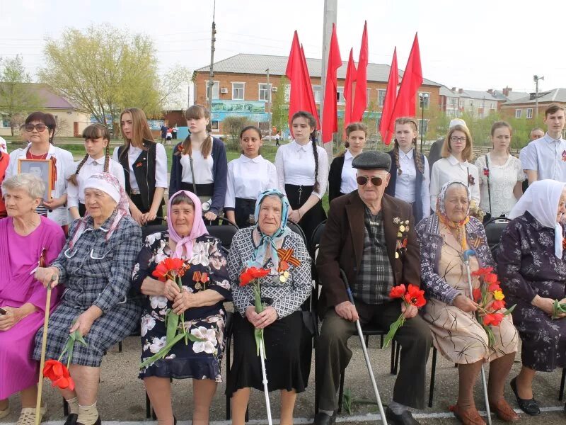 Погода в новочерниговке озинского района саратовской области. Горный Краснопартизанский район Саратовская область. Новочерниговка Озинский район Саратовская область. Село Таловка Саратовская область. Село Новочерниговка Озинского района.