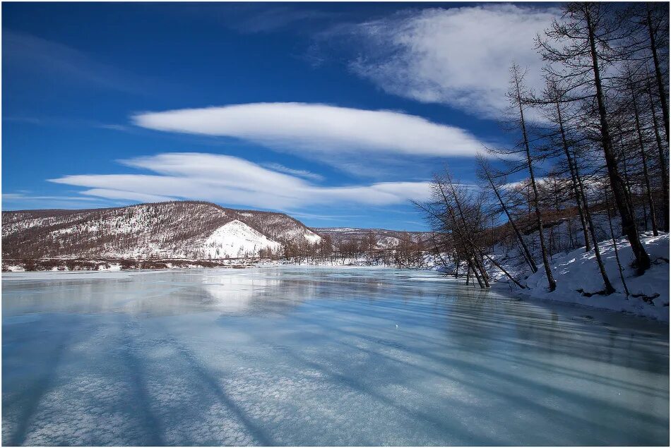 Улан удэ холодно вода. Максимиха Байкал. Байкал зимой Максимиха. Природа зима Улан Удэ. Улан Удэ Байкал гора зима.