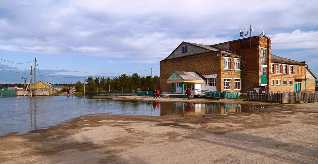 Поселок югыдъяг усть-куломского района республики коми. Татьяна веприкова п югыдъяг. Югыдъяг детский сад. Воспитатели посёлка югыдъяге. Югыдъяг.