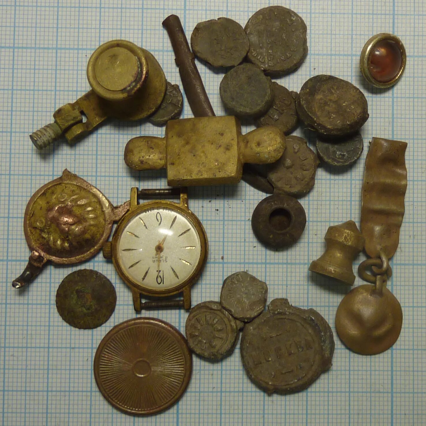 дорогие пуговицы ссср. юбилейная монета цдс. денежка полушка. вещи лотами картинки. лот 71.