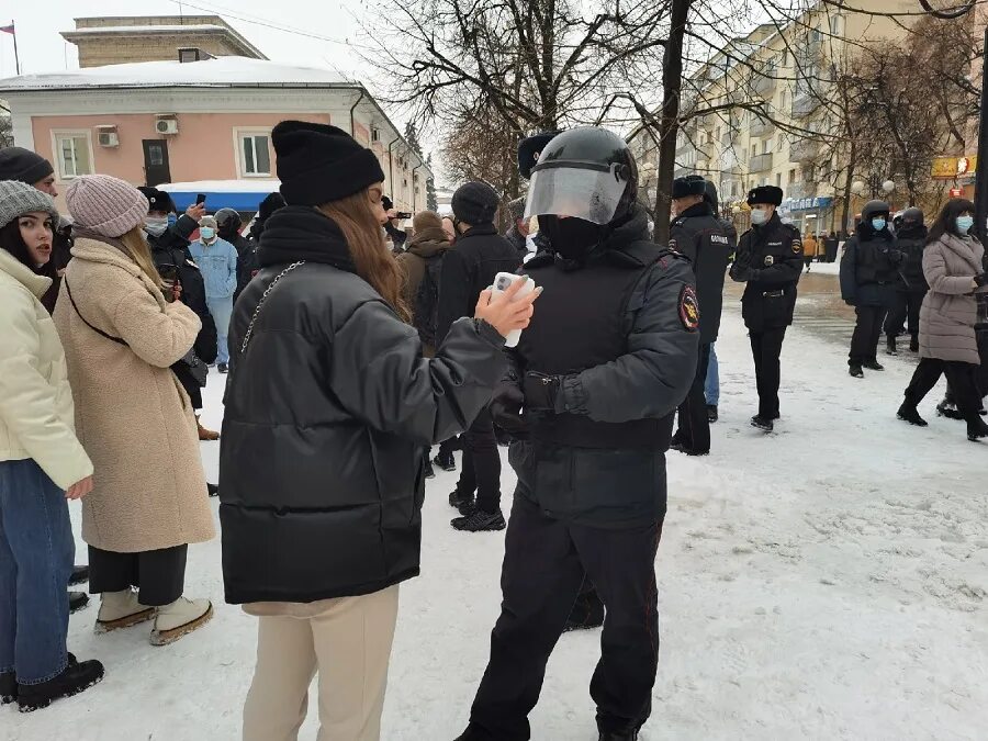 Штраф за митинг. Несанкционированный ми. Несанкционированный митинг. Проведение несанкционированных митингов. Участие несовершеннолетних в несанкционированных акциях и митингах.