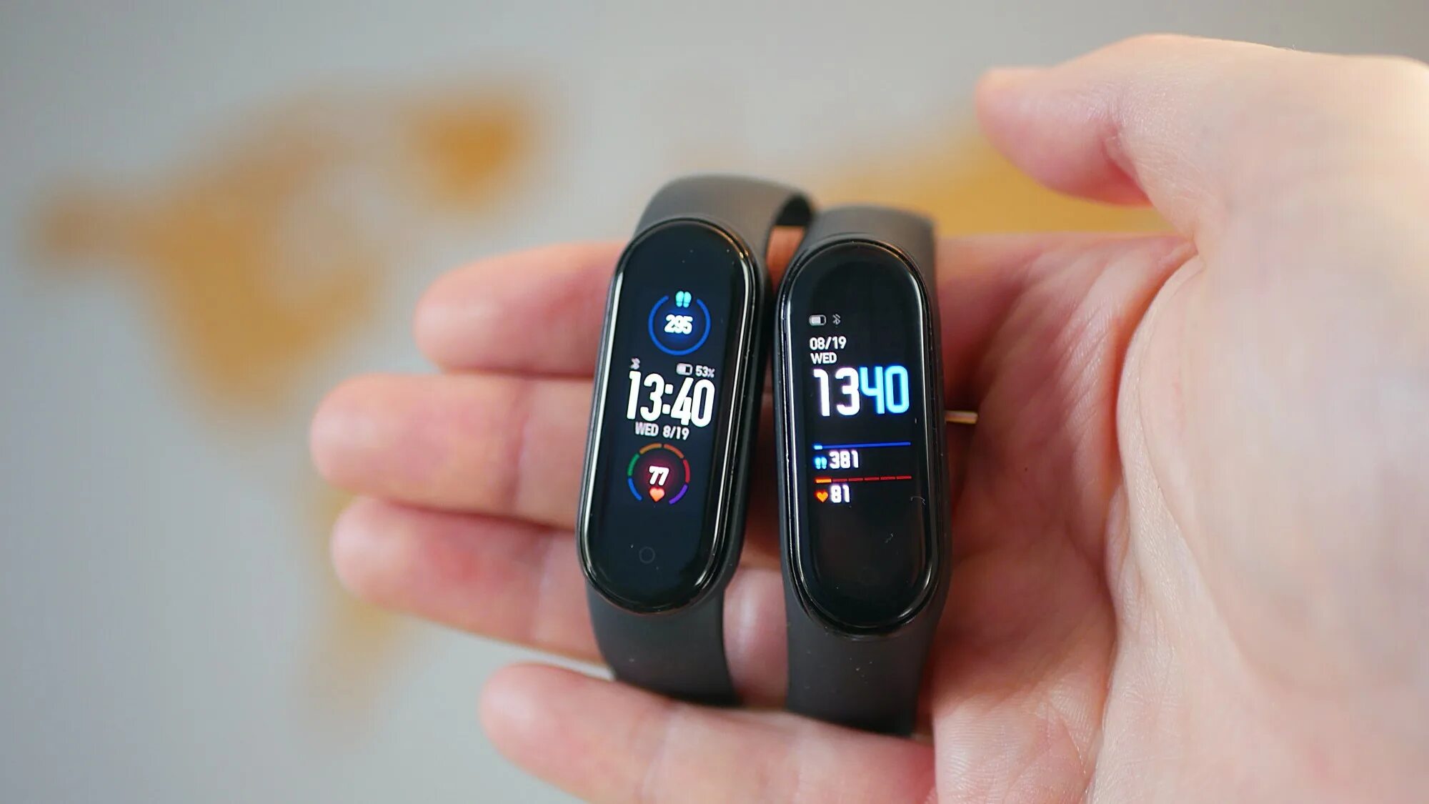 Mi band 8 pro genshin impact. Band 9 global. Xiaomi mi band 6. Xiaomi mi band 4 box. Mi band 3 и 4.
