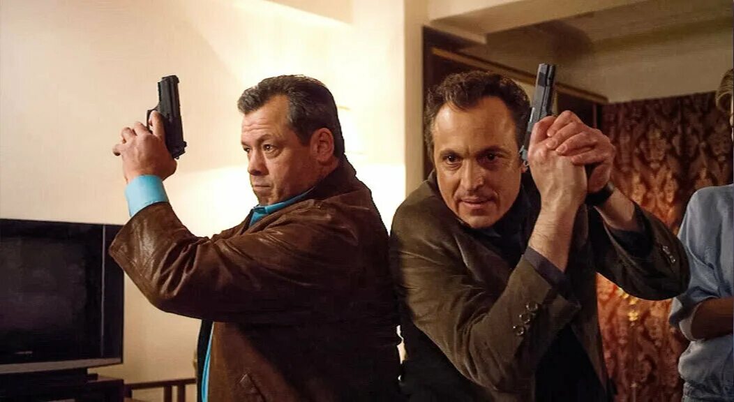 Майор пердунеску или хроники 13 отдела. Майор пердунеску или хроники 13 отдела. Майор пердунеску или хроники 13 отдела. Майор фильм 2022. Хроники 13.