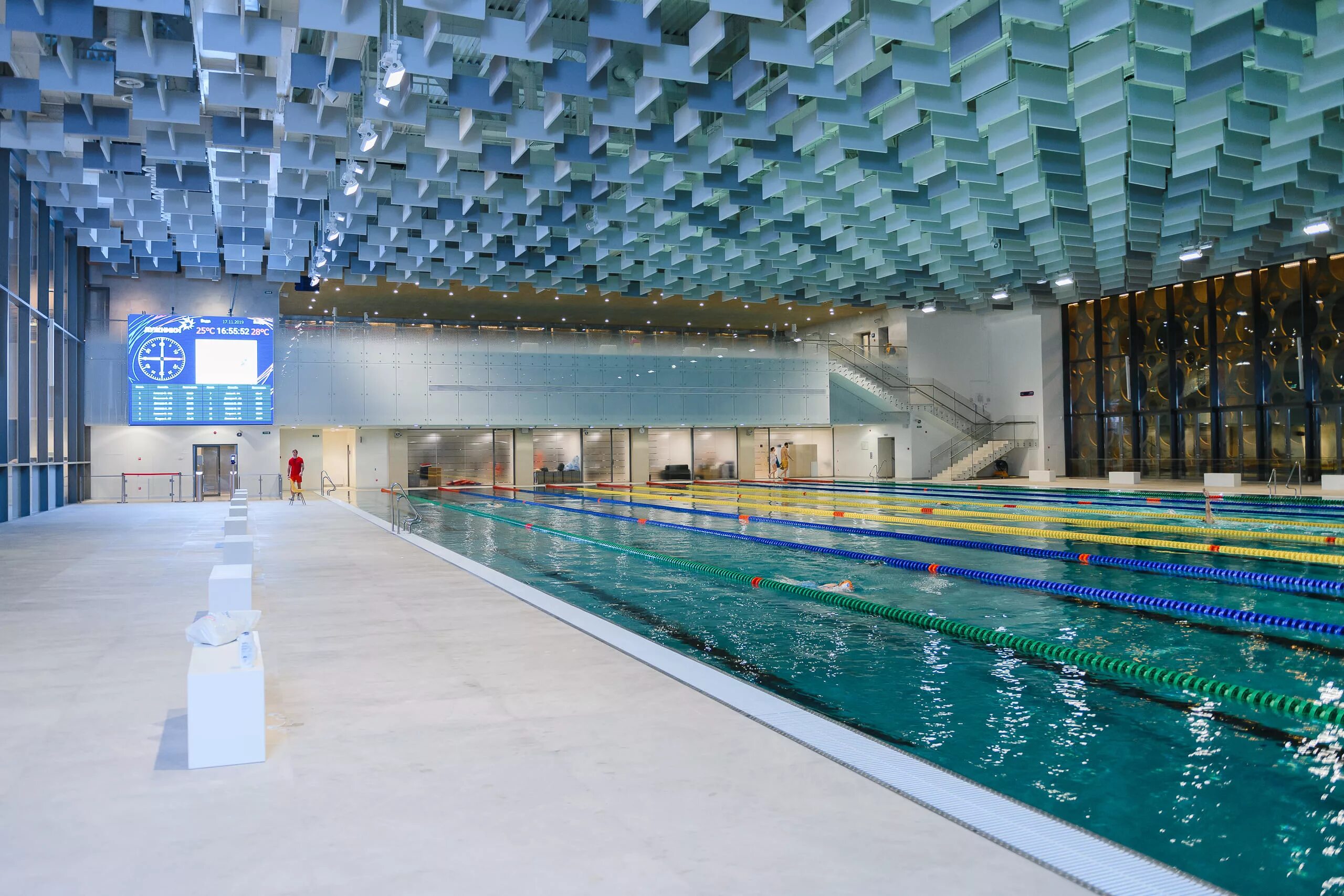 плавательный бассейн лужники. дворец водного спорта лужники. дворец водных видов спорта лужники, москва. лужники крытый бассейн. водного спорта лужники.