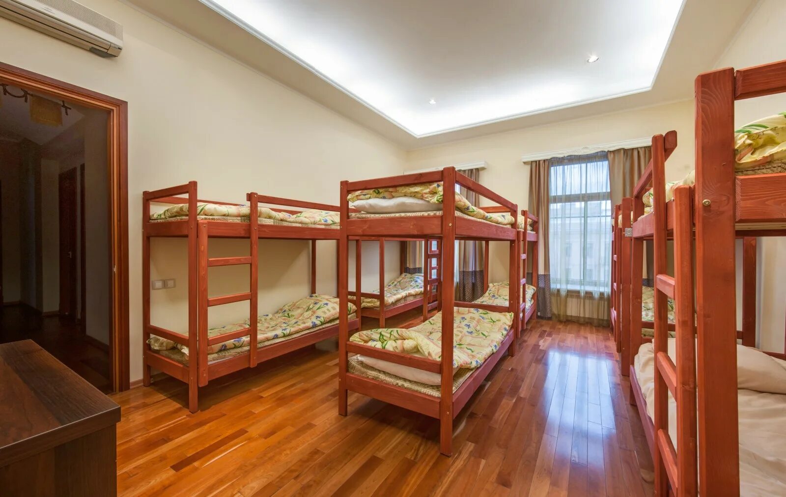 хостел рижская. хостел дунтес рига. общежитие либерти. рижский хостел гостиница. отель хостел.