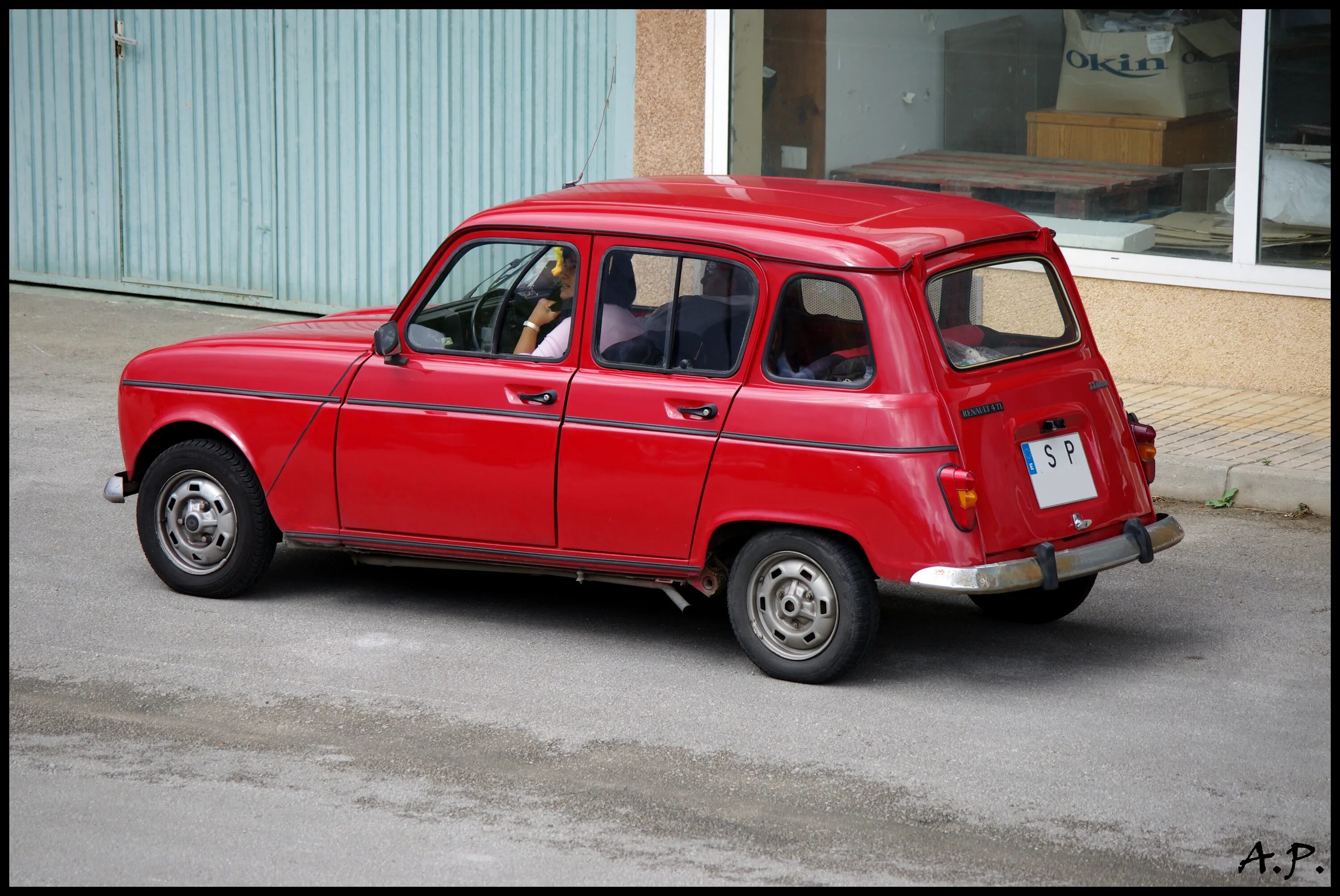 Renault 4 super 1963. Renault 4 1994. Renault 4 Panel Wagon. Renault 4 Вишневая.