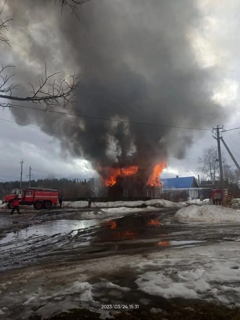 Чп 53 в великом новгороде сегодня. Пожар. Пожар в доме.