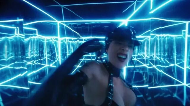 Nightmare перевод halsey. Холзи nightmare. halsey nightmare обложка с ребенком. halsey nightmare перевод. nightmare tattoo halsey.