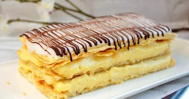 Мильфей наполеон. Mille feuille. Французский наполеон десерт. Mille feuille. Mille feuille.