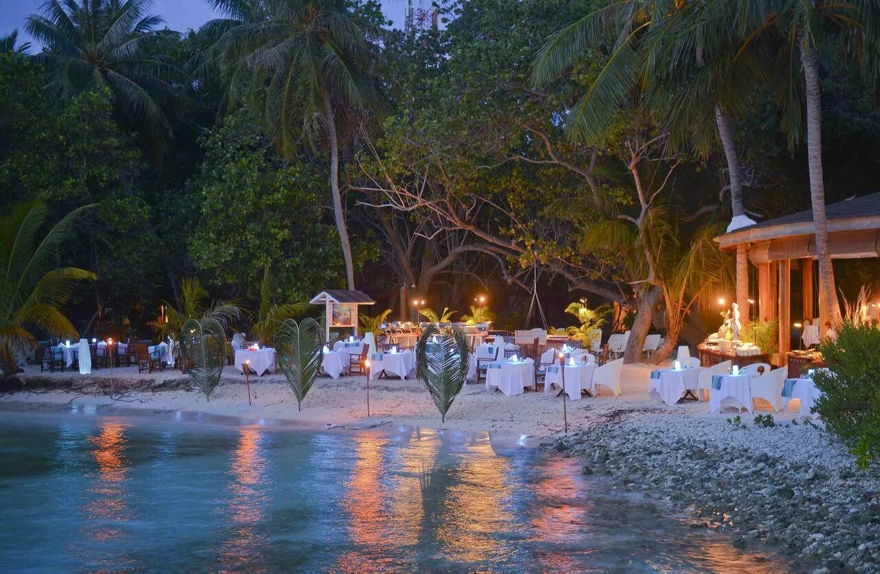 Bandos Island Resort Spa 4. Отель Bandos Maldives 4. Мальдивы Bandos. Бандос Мальдивы 2023. Bandos island 4