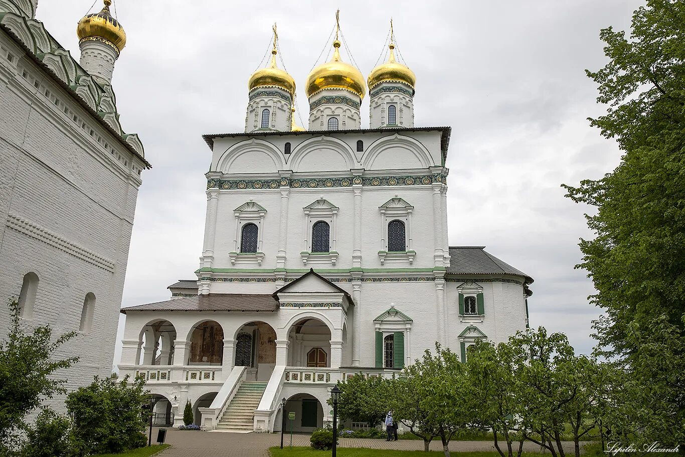 Иосифо волоцкий монастырь как добраться из москвы. Свято-успенский иосифо-волоцкий ставропигиальный мужской монастырь. теряево иосифо-волоцкий монастырь. успенский собор (иосифо-волоцкий монастырь). волоколамск монастырь иосифа волоцкого.