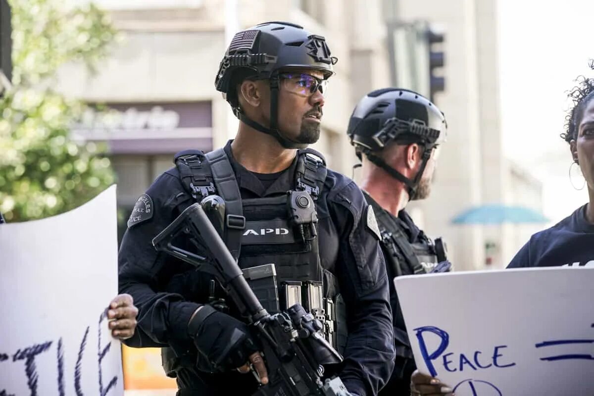 Спецназ города ангелов сериал джей харрингтон. Сват подразделение. Фильм w t спецназ города ангелов 2017. W. S.