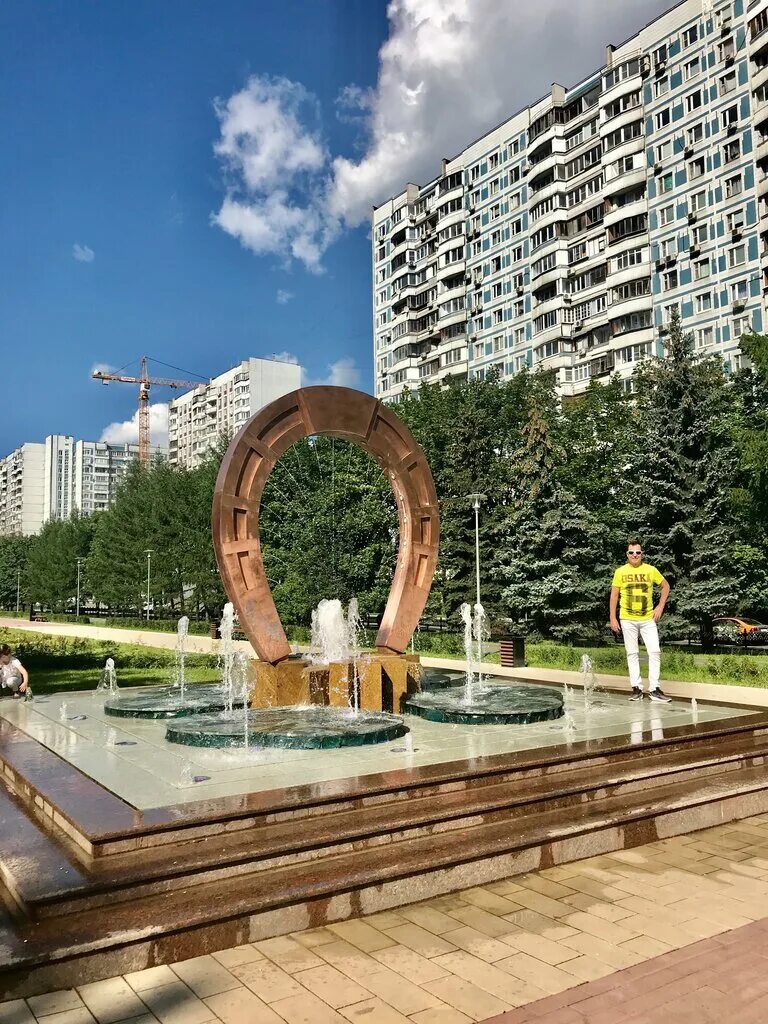 крылатский бульвар москва. осенний бульвар д6. осенний бульвар крылатское 18. крылатский бульвар москва. осенний бульвар крылатское сквер.