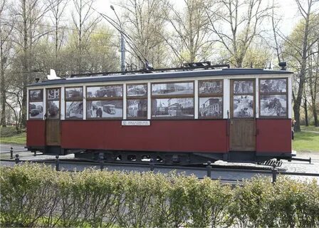 Сколько памятников трамваю установлено в санкт петербурге