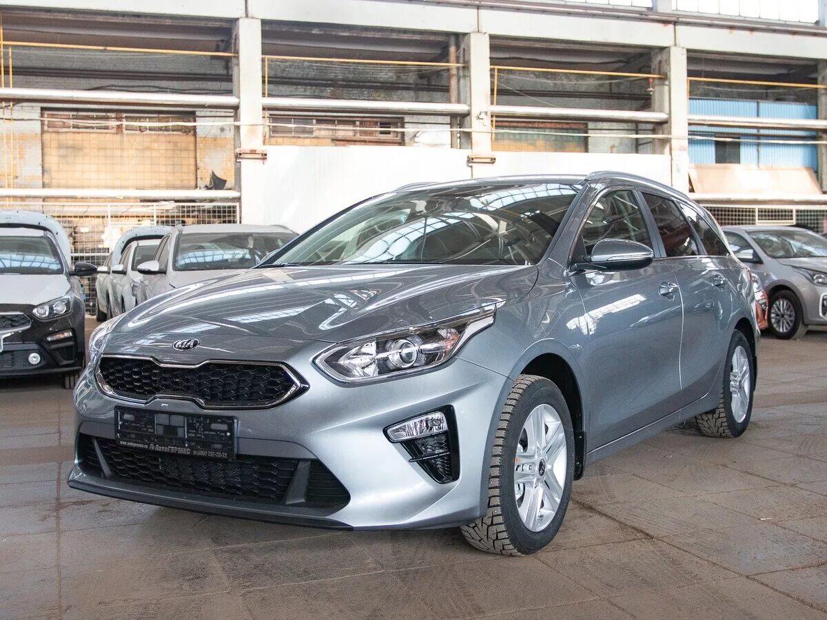 Сид бензин. Kia ceed механика. Киа сид 2022 хэтчбек черный. Сид бензин. Kia ceed ed на стиле.