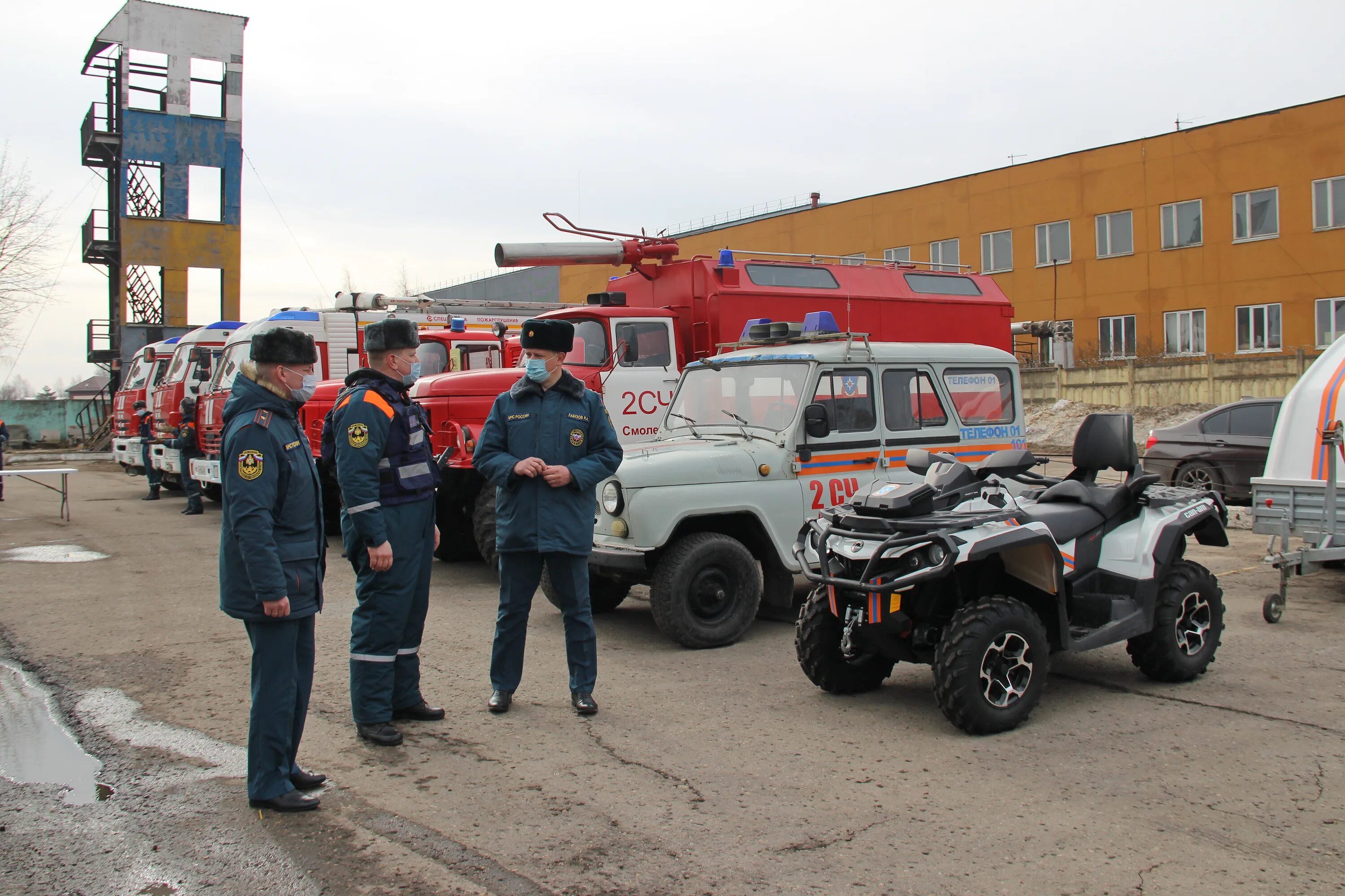 Спасательно пожарный центр смоленск сайт. СПСЧ 2 МЧС Смоленск. ПСЧ 5 Смоленск. 3 ПСЧ Смоленск. Пожарно спасательный центр Смоленск.