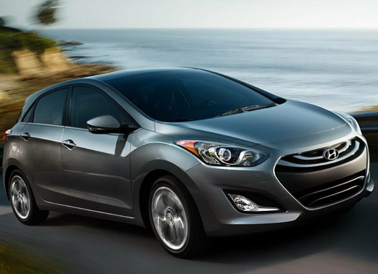 Легковые автомобили хендай. Hyundai Elantra gt. Hyundai Elantra 2015. Hyundai Elantra 2014. Хендай Элантра 2014.