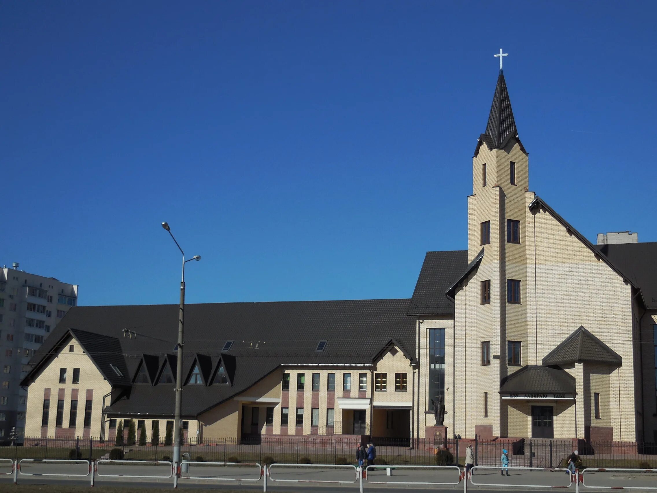 костёл милосердия божьего. владимирская полноевангельская церковь. православный гродно. лютеранская кирха гродно внутри. православная церковь в волпе.