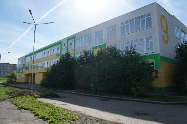 Сайт школы 7 первоуральск. Школа 10 первоуральск. школа 9 первоуральск. школа номер 7 первоуральск. школа номер 1 первоуральск.
