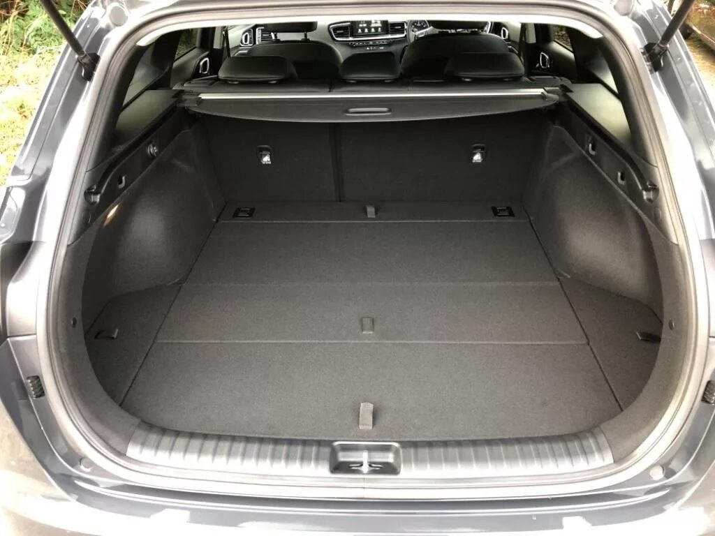 Kia ceed sw багажник. Kia ceed 2 универсал багажник. Kia ceed 2019 багажник. Киа сид универсал 2012 багажник. Ceed sw 2019 багажник.