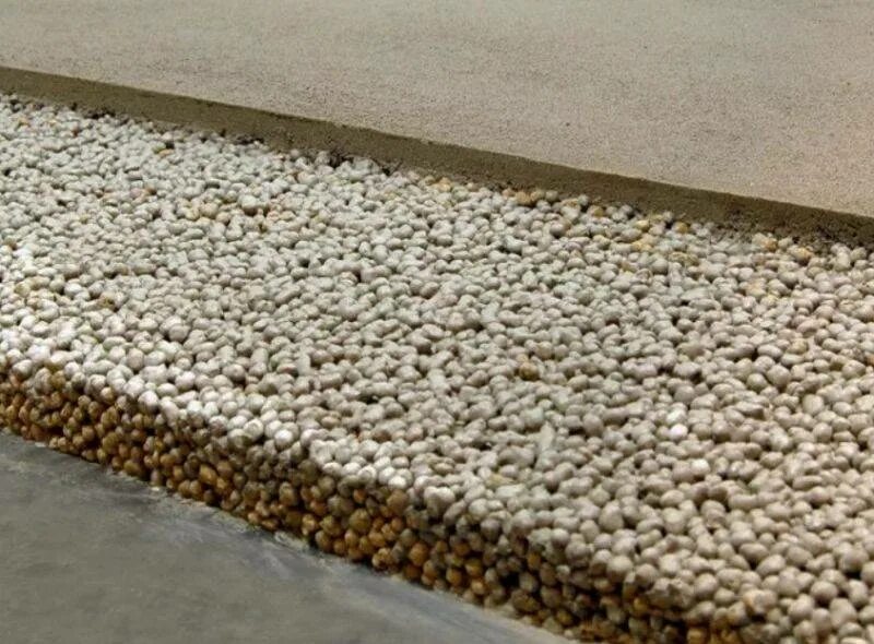 Стяжка керамзит и цпс. Стяжка пола с керамзитом. Керамзит плюс цпс стяжка пола. Керамзитобетонная теплоизоляция пола. Стяжка керамзит и пескобетон.