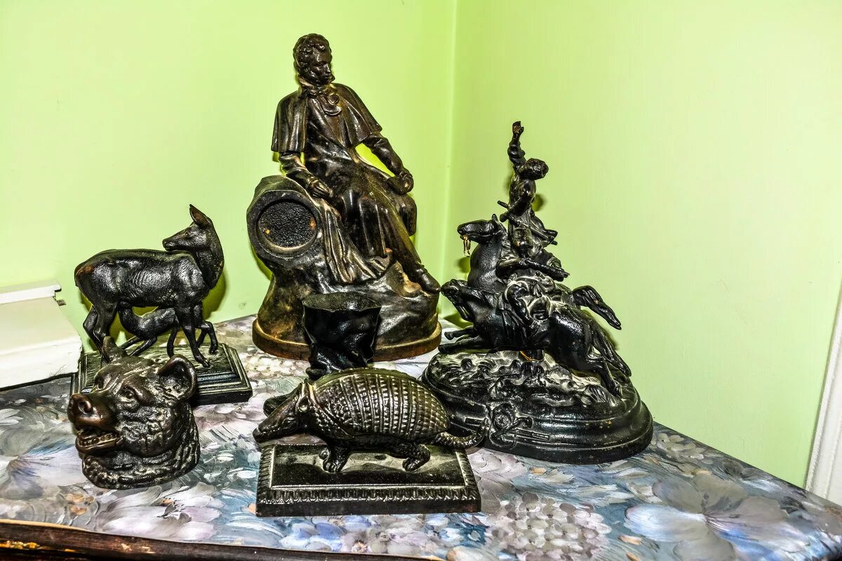 каслинское литье 1905 чертики бронза. художественное чугунное литье касли. художественное чугунное литье касли. художественное литье область. кусинский завод чугунное литье конь 1958г.