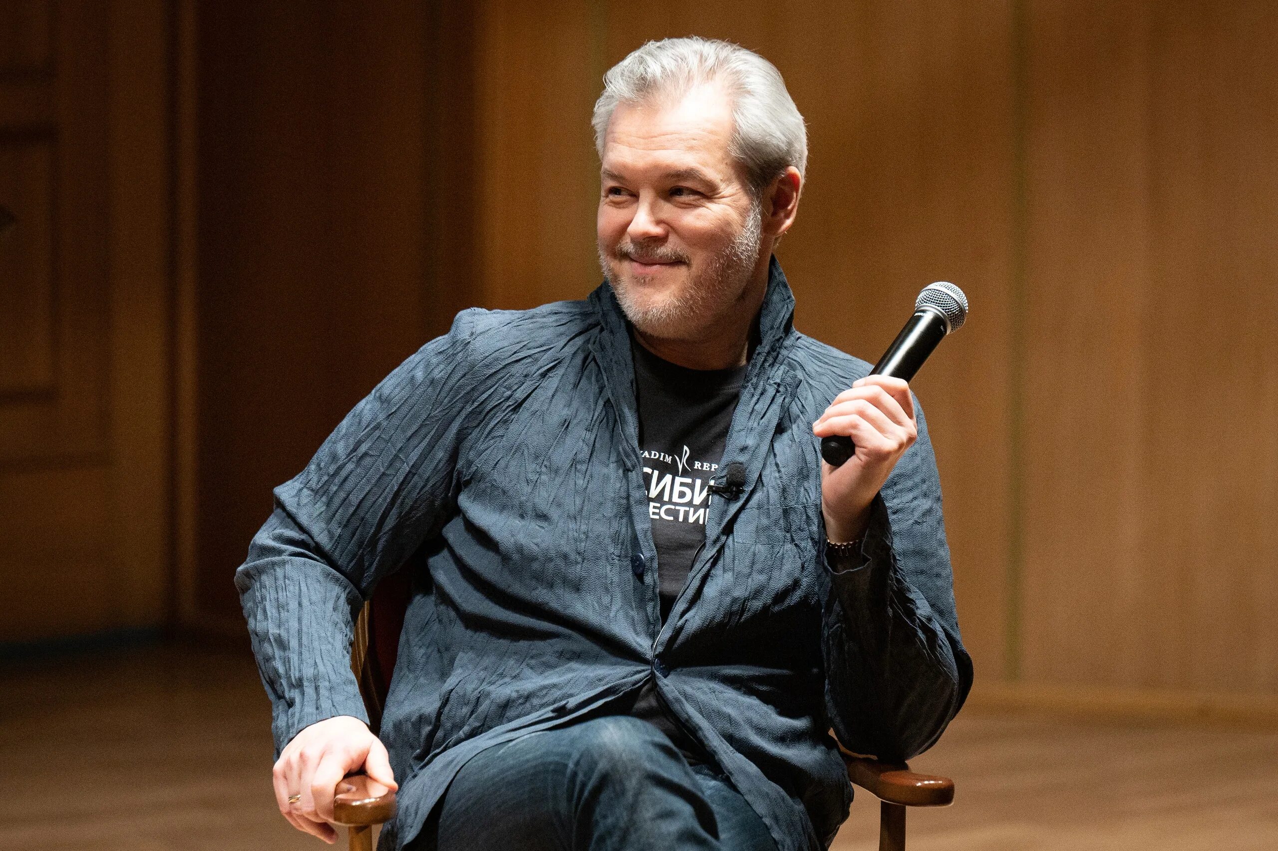 творческий инстинкт. инстинкт агентство лого. творческий инстинкт. девушка с бумажным журавликом. творческий инстинкт.