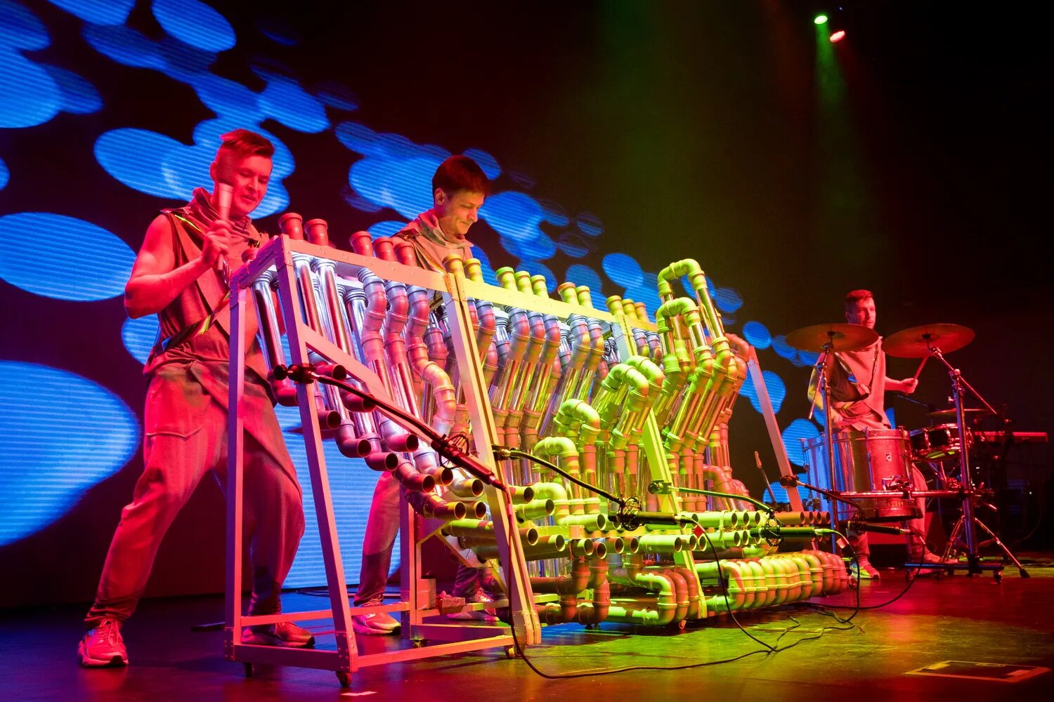 Кабаре варьете мюзик-холл. Магик шоу для детей. Вывеска magic show. Ивент конференция. Шоу.