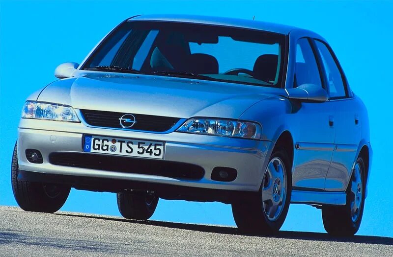 Опель вектра б 1.6 купить. Opel Vectra 1.6. Opel Vectra 1999. 2001 Opel Vectra b 2.2. Opel Vectra b 1995 - 2000 седан.