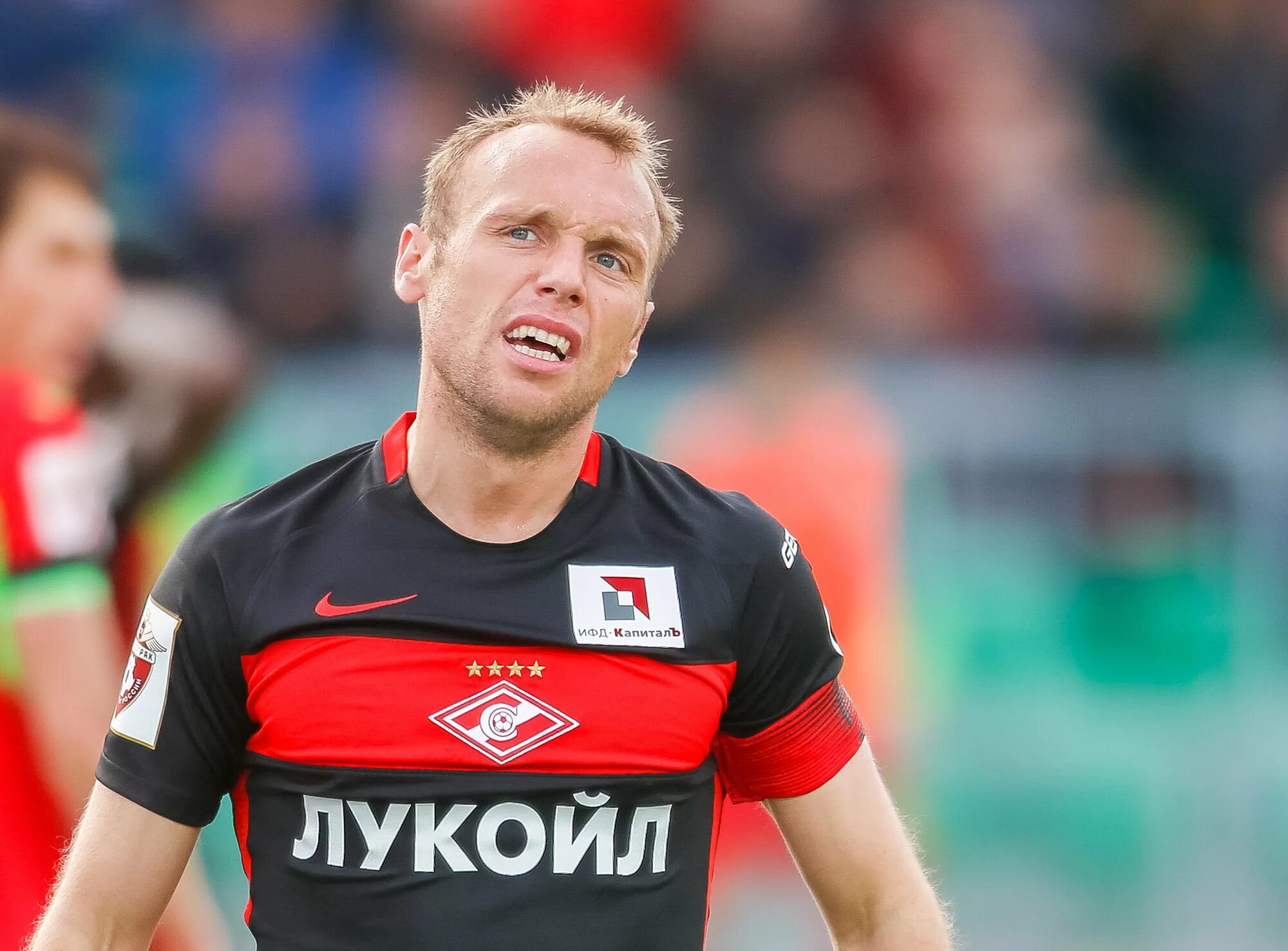 денис глушаков 2022. денис глушаков спартак. денис глушаков локомотив. где играет глушаков. капитан глушаков спартака.