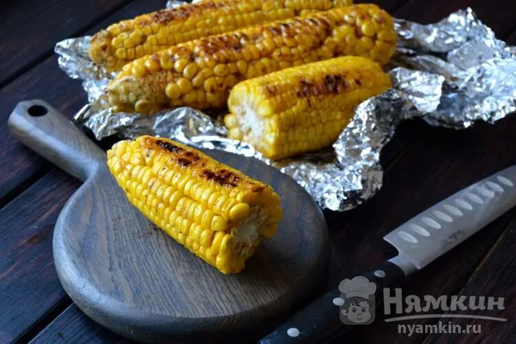100 грамм вареной кукурузы это. Ккал кукурузы в початках. Кукуруза производитель. Вареная кукуруза ккал. Кукуруза вареная калорийность 1 початок.
