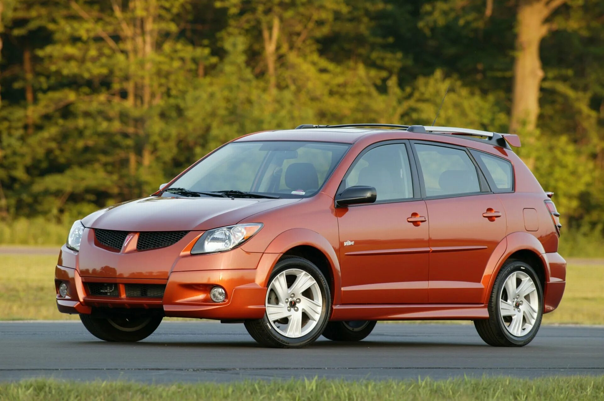 Pontiac Vibe. Pontiac Vibe 2003. Pontiac Pontiac Vibe 2003. Понтиак Вайб 2005.