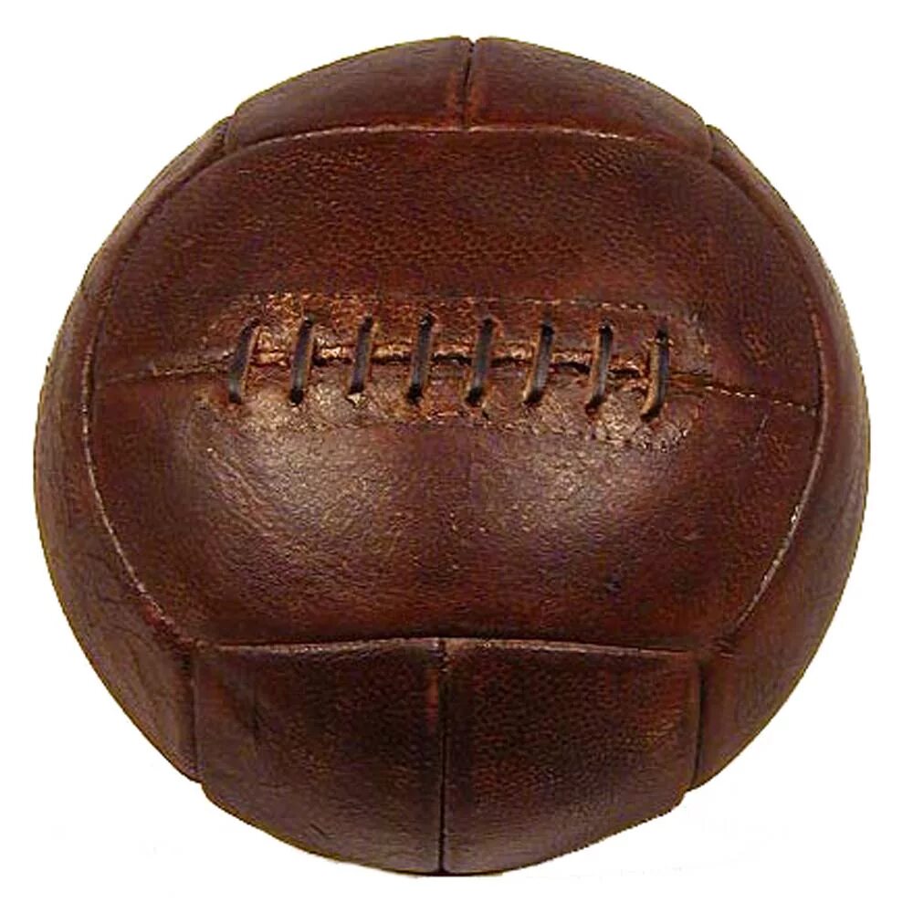 Первый мяч в футболе. Кожаный мяч. Старый футбольный мяч. Кожаный футбольный мяч. Старый кожаный мяч.