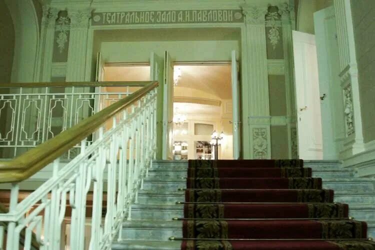 рубинштейна 13 театр зазеркалье. зазеркалье театр спб. рубинштейна 13 театр зазеркалье. зал театра зазеркалье санкт-петербург. рубинштейна 13 санкт-петербург зазеркалье.