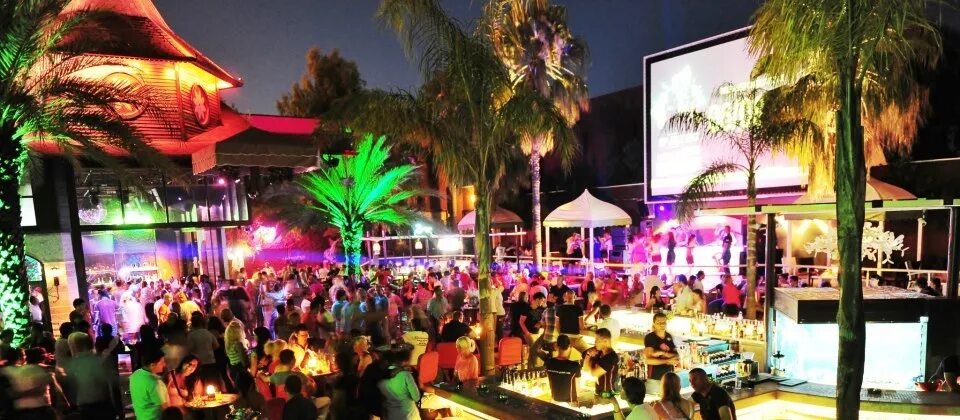Club summer garden. Summer garden конаклы. summer garden аланья. summer garden клуб алания. summer garden витбир.