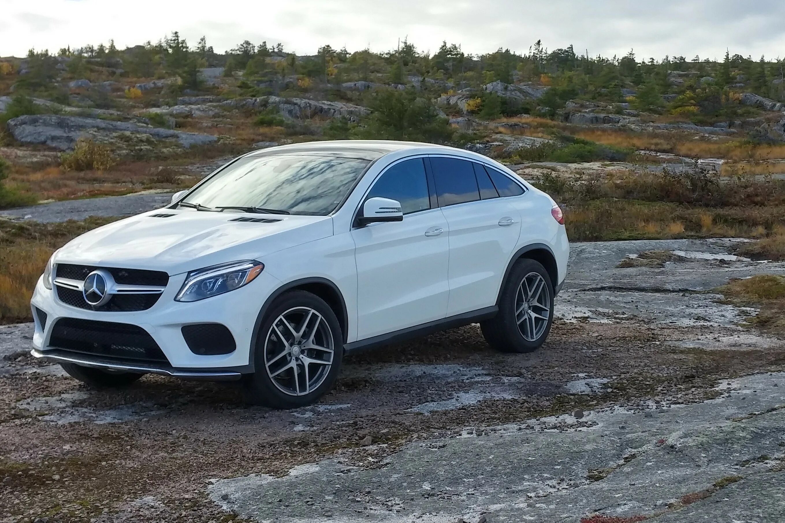 Купить gle купе мерседес. Мерседес Бенц GLE. Mercedes Benz GLA Coupe. Мерседес GLE купе. Mercedes GLA Coupe 2016.