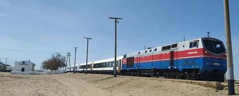 Вагоны ктж. Поезд астана. Вагон ктж пассажирский поезд. Алматы мангыстау поезд. Алматы мангыстау поезд.