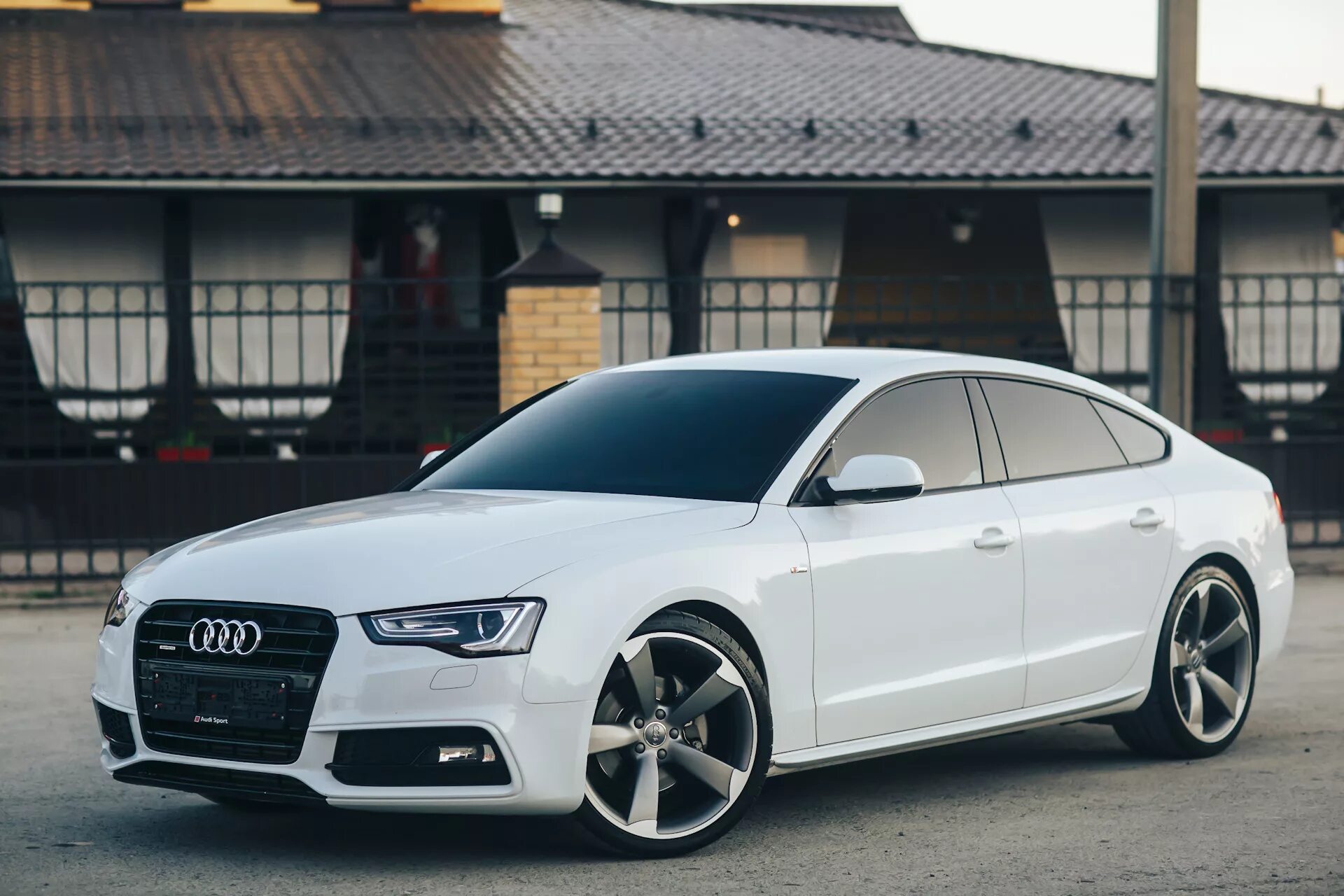 Авито купить ауди 5. Ауди а5. Audi a5 drive2. Audi a5 Sportback белая. Audi a5 2015.