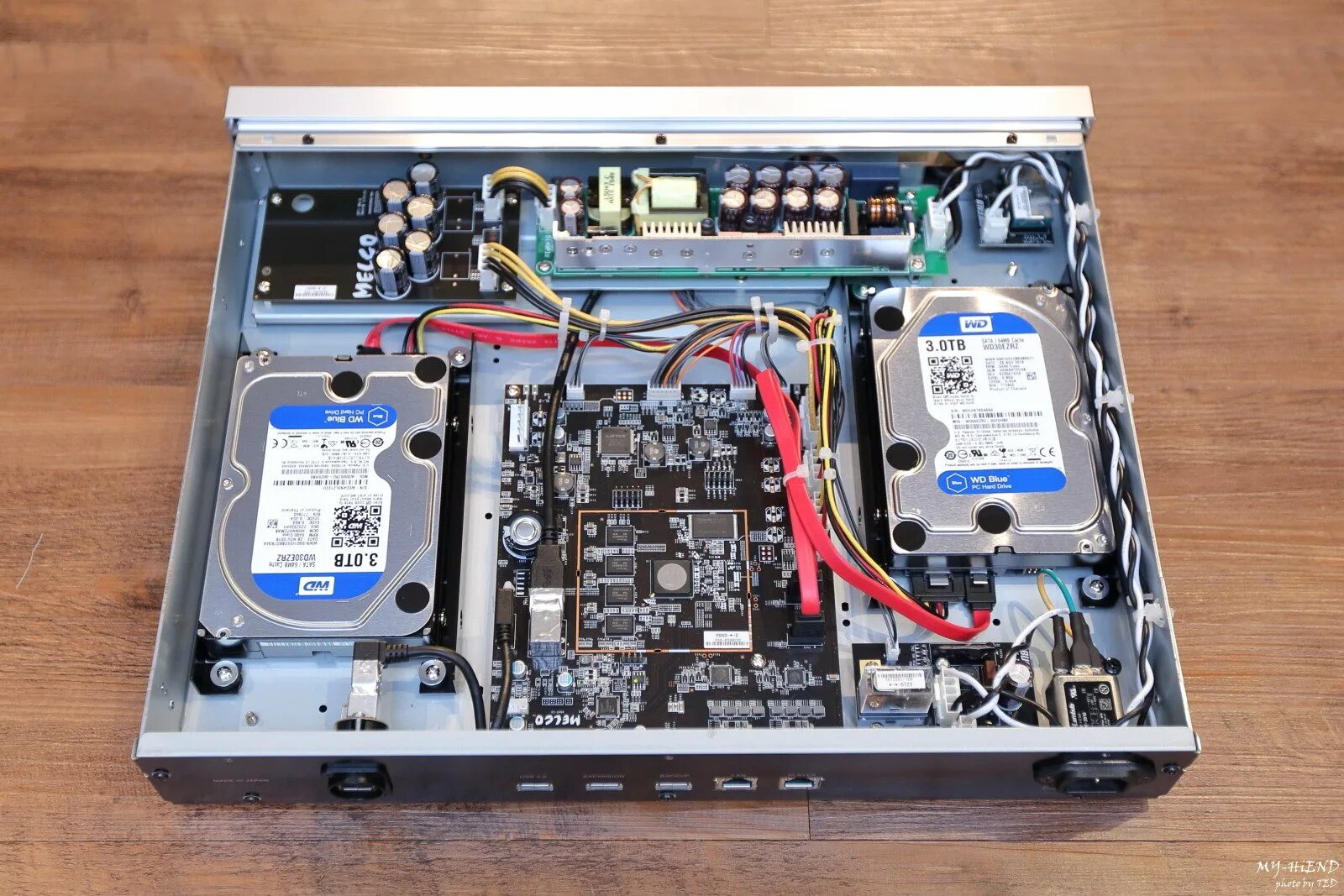 Ибп ippon back basic 2200. Звук бесперебойника. Sabre es9603. Apc smart ups 750 xl. Apc back ups 650.
