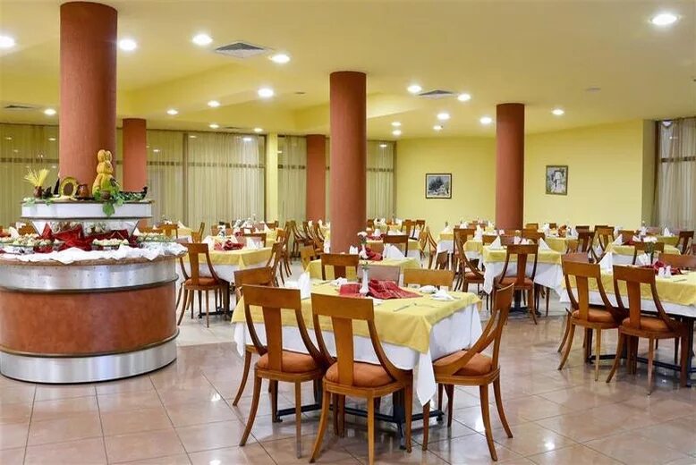 Хотел 102. Понтон в шарме. Top hotel praha. Гостиница топ. Измир сеферихисар турция.