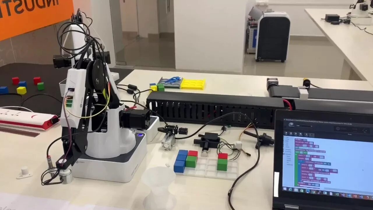 Программирования роботов манипуляторов