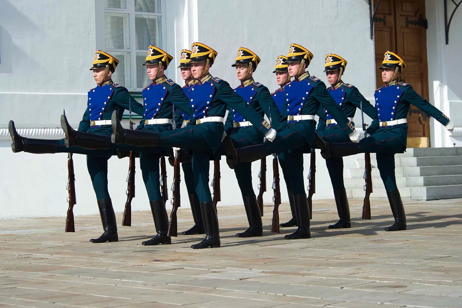 Кремлевская группа. Президентский полк комендатуры Московского Кремля. ФСО президентский полк. Президентский полк службы коменданта Московского Кремля. Президентский полк в Кремле.